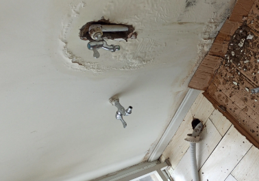 二七卫生间测漏水